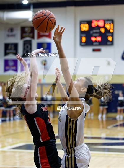 Thumbnail 2 in Huntington North @ Norwell photogallery.