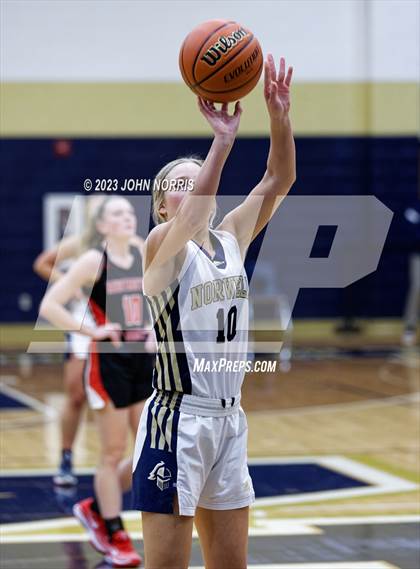 Thumbnail 2 in Huntington North @ Norwell photogallery.