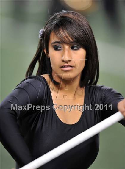 Thumbnail 2 in Martin vs. Midland (5A Division 1 Region 1 bi-district) photogallery.