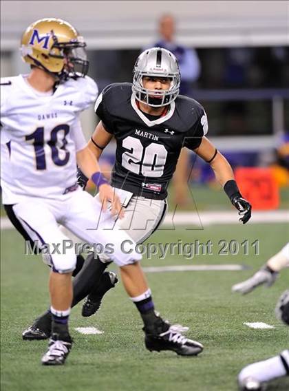 Thumbnail 2 in Martin vs. Midland (5A Division 1 Region 1 bi-district) photogallery.