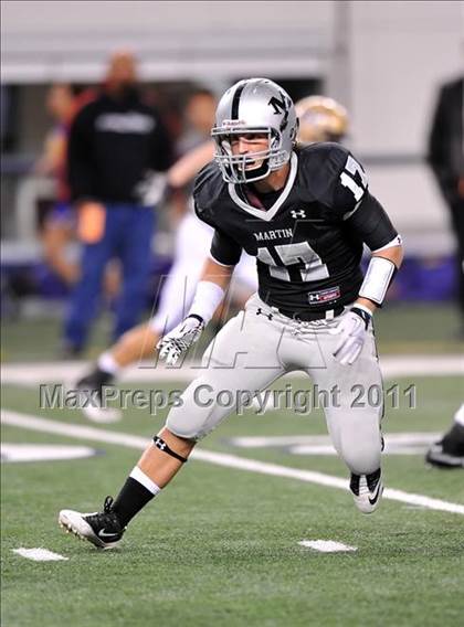 Thumbnail 3 in Martin vs. Midland (5A Division 1 Region 1 bi-district) photogallery.