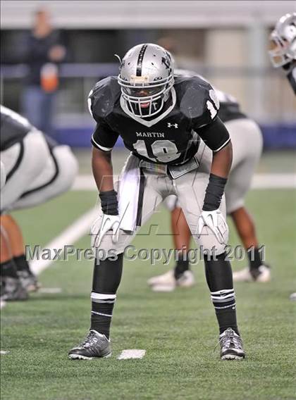 Thumbnail 1 in Martin vs. Midland (5A Division 1 Region 1 bi-district) photogallery.