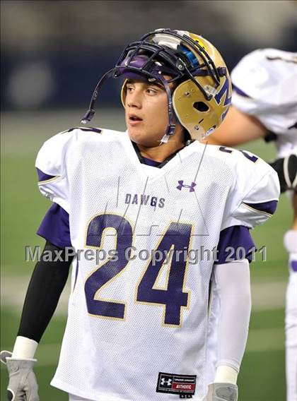 Thumbnail 2 in Martin vs. Midland (5A Division 1 Region 1 bi-district) photogallery.