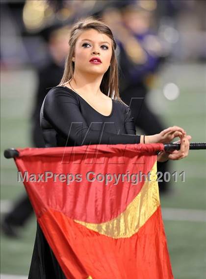 Thumbnail 2 in Martin vs. Midland (5A Division 1 Region 1 bi-district) photogallery.