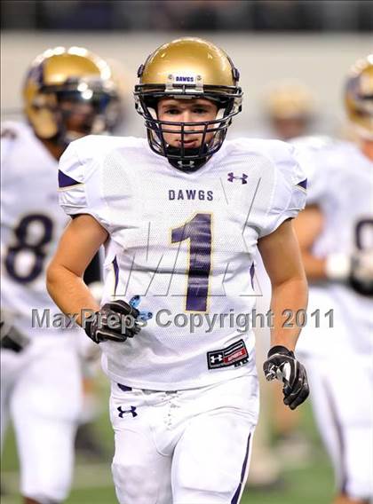 Thumbnail 2 in Martin vs. Midland (5A Division 1 Region 1 bi-district) photogallery.