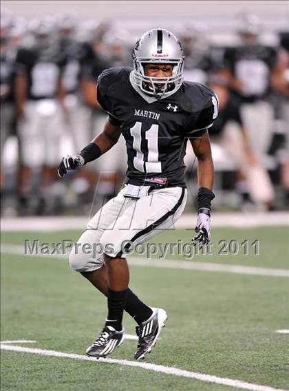 Thumbnail 2 in Martin vs. Midland (5A Division 1 Region 1 bi-district) photogallery.