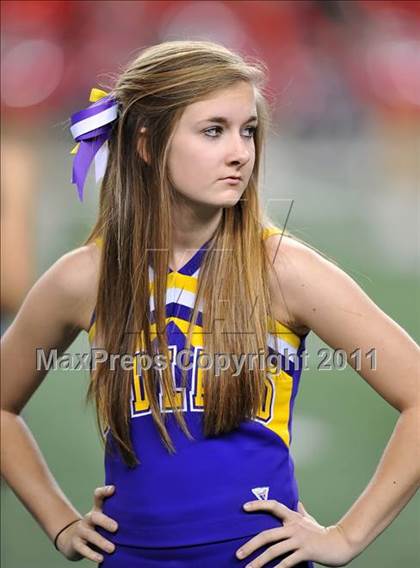 Thumbnail 3 in Martin vs. Midland (5A Division 1 Region 1 bi-district) photogallery.