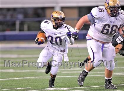 Thumbnail 1 in Martin vs. Midland (5A Division 1 Region 1 bi-district) photogallery.