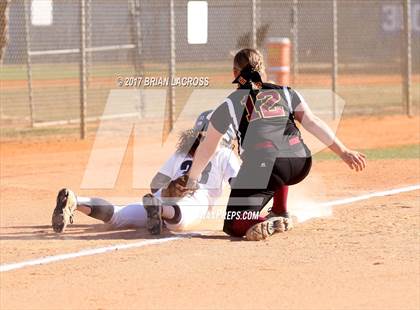 Thumbnail 2 in West Nassau vs Gulliver Prep (Kissimmee Klassic) photogallery.