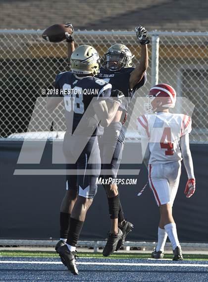 Thumbnail 2 in JV: Mater Dei @ St. John Bosco photogallery.