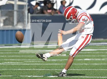 Thumbnail 3 in JV: Mater Dei @ St. John Bosco photogallery.