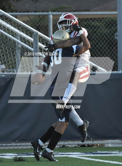 Thumbnail 3 in JV: Mater Dei @ St. John Bosco photogallery.