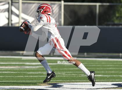 Thumbnail 1 in JV: Mater Dei @ St. John Bosco photogallery.