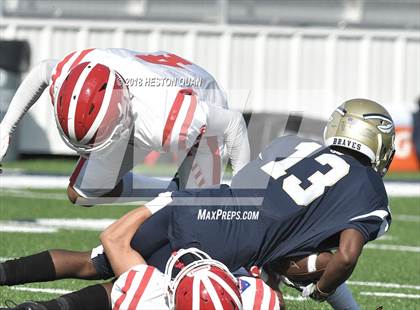 Thumbnail 3 in JV: Mater Dei @ St. John Bosco photogallery.