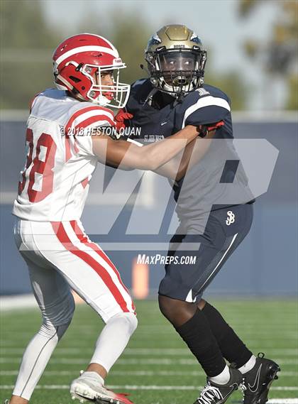 Thumbnail 3 in JV: Mater Dei @ St. John Bosco photogallery.
