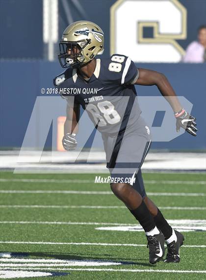 Thumbnail 3 in JV: Mater Dei @ St. John Bosco photogallery.