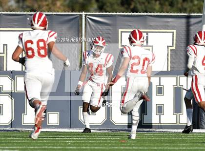 Thumbnail 3 in JV: Mater Dei @ St. John Bosco photogallery.