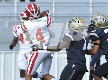 Thumbnail 3 in JV: Mater Dei @ St. John Bosco photogallery.