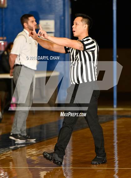 Thumbnail 2 in La Canada vs Bonita (San Marino Tournament) photogallery.