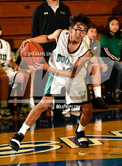 Thumbnail 1 in La Canada vs Bonita (San Marino Tournament) photogallery.
