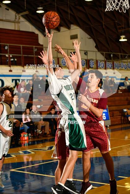 Thumbnail 3 in La Canada vs Bonita (San Marino Tournament) photogallery.