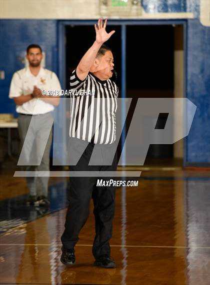 Thumbnail 1 in La Canada vs Bonita (San Marino Tournament) photogallery.