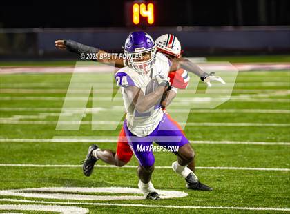 Thumbnail 3 in Monroe Area vs. Sandy Creek (GHSA Class 3A Round 2) photogallery.