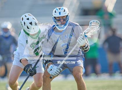 Thumbnail 1 in Farmingdale vs. Port Washington (Section VIII Class A Championship) photogallery.