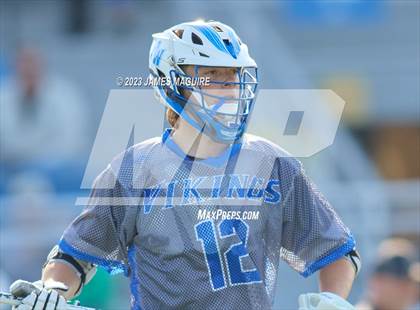 Thumbnail 3 in Farmingdale vs. Port Washington (Section VIII Class A Championship) photogallery.
