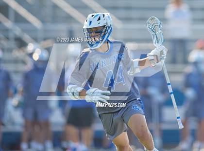 Thumbnail 3 in Farmingdale vs. Port Washington (Section VIII Class A Championship) photogallery.