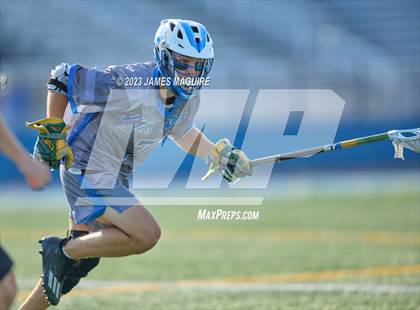 Thumbnail 3 in Farmingdale vs. Port Washington (Section VIII Class A Championship) photogallery.