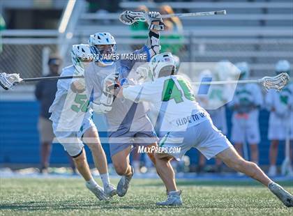 Thumbnail 2 in Farmingdale vs. Port Washington (Section VIII Class A Championship) photogallery.