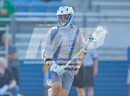 Thumbnail 1 in Farmingdale vs. Port Washington (Section VIII Class A Championship) photogallery.
