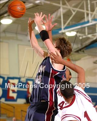 Thumbnail 1 in Reno vs. Natomas (Les Schwab Challenge) photogallery.