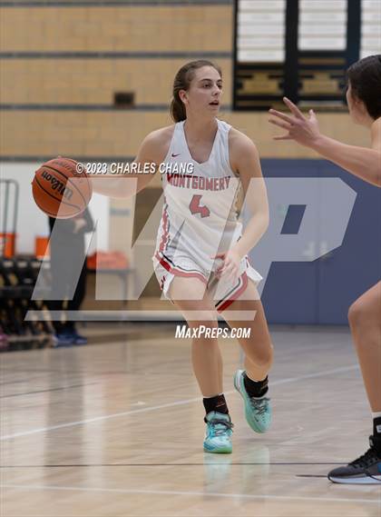 Thumbnail 2 in Carondelet vs. Montgomery (Windsor Holiday Classic) photogallery.