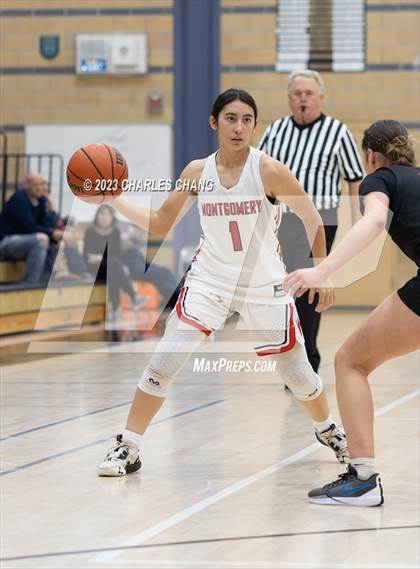 Thumbnail 3 in Carondelet vs. Montgomery (Windsor Holiday Classic) photogallery.
