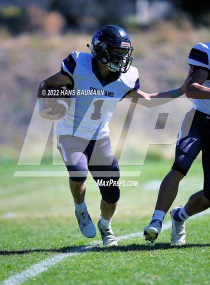 Thumbnail 2 in Spring Creek @ Truckee photogallery.