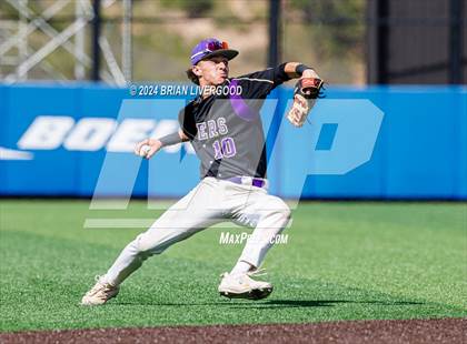 Thumbnail 2 in Holy Family vs. Falcon (CHSAA 4A Semifinal) photogallery.