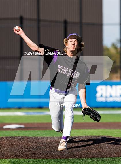 Thumbnail 1 in Holy Family vs. Falcon (CHSAA 4A Semifinal) photogallery.