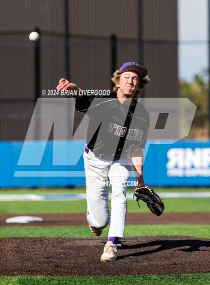 Thumbnail 2 in Holy Family vs. Falcon (CHSAA 4A Semifinal) photogallery.