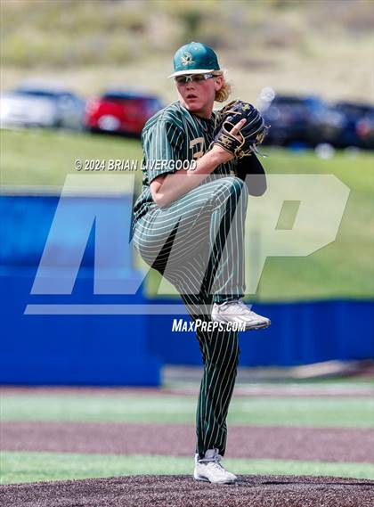 Thumbnail 2 in Holy Family vs. Falcon (CHSAA 4A Semifinal) photogallery.