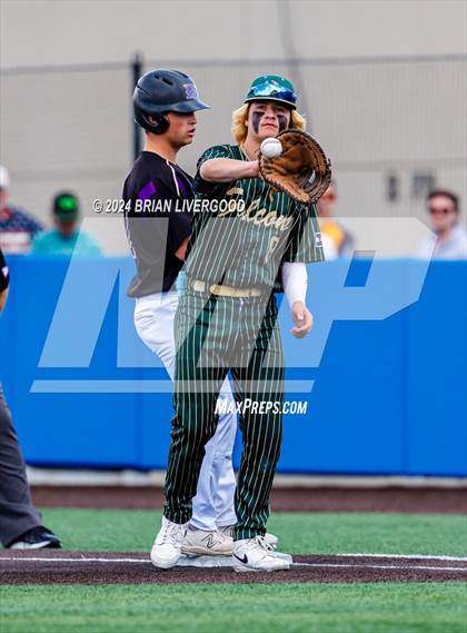 Thumbnail 2 in Holy Family vs. Falcon (CHSAA 4A Semifinal) photogallery.