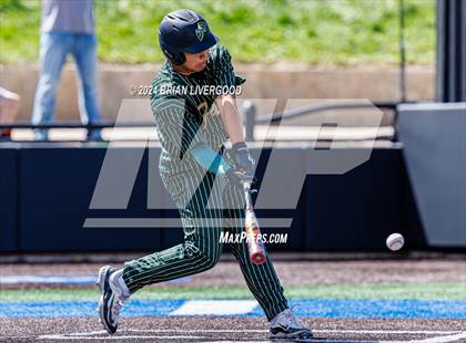 Thumbnail 3 in Holy Family vs. Falcon (CHSAA 4A Semifinal) photogallery.