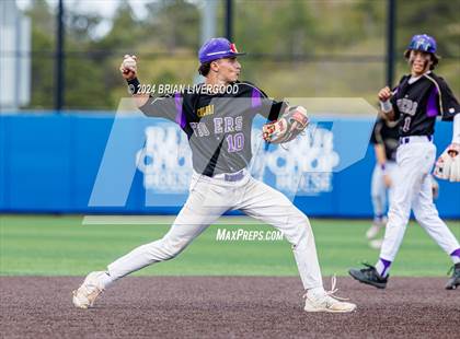 Thumbnail 2 in Holy Family vs. Falcon (CHSAA 4A Semifinal) photogallery.