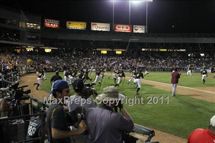 Thumbnail 2 in Rider vs Calallen (UIL 4A State Final) photogallery.