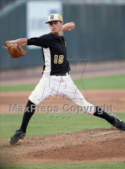 Thumbnail 3 in Rider vs Calallen (UIL 4A State Final) photogallery.