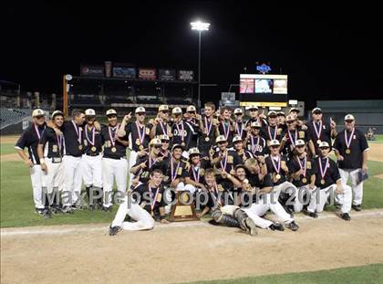 Thumbnail 3 in Rider vs Calallen (UIL 4A State Final) photogallery.