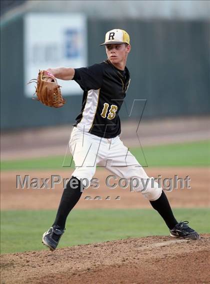 Thumbnail 2 in Rider vs Calallen (UIL 4A State Final) photogallery.