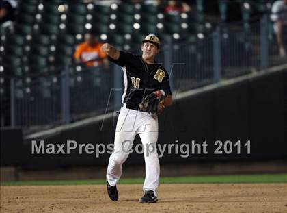 Thumbnail 1 in Rider vs Calallen (UIL 4A State Final) photogallery.