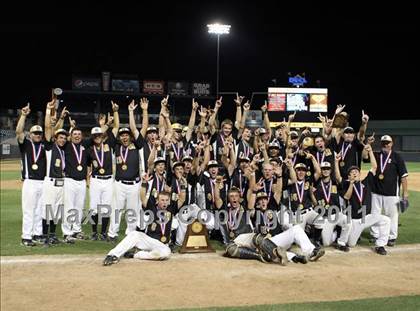 Thumbnail 2 in Rider vs Calallen (UIL 4A State Final) photogallery.